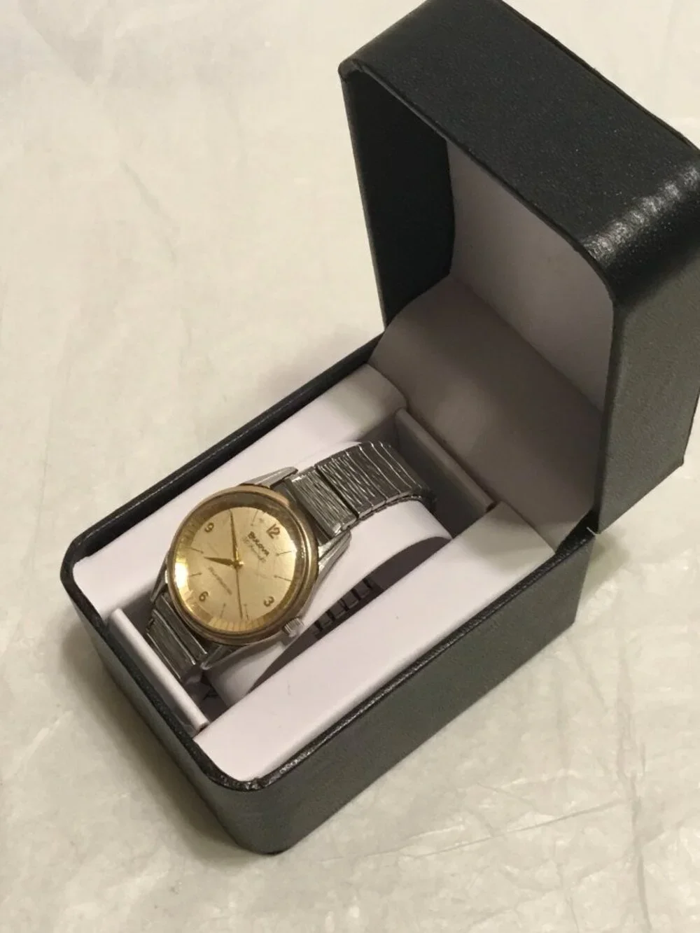 Vintage 10K gold filled Bulova self-winding wristwatch 30 jewels still works